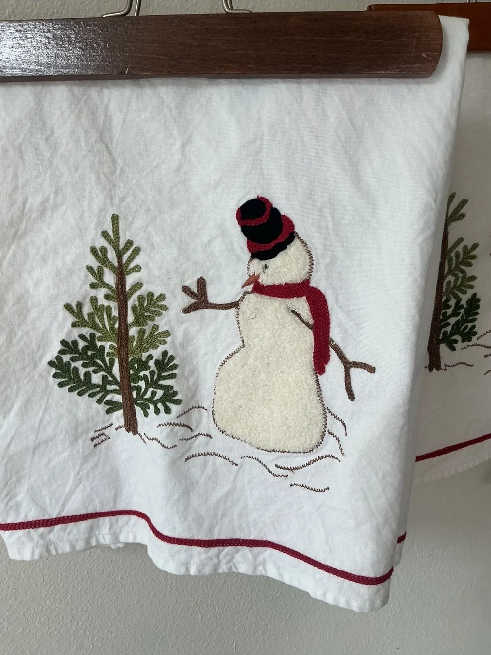 Williams Sonoma Snowman Embroidered Kitchen Towels, Set of 2 OB